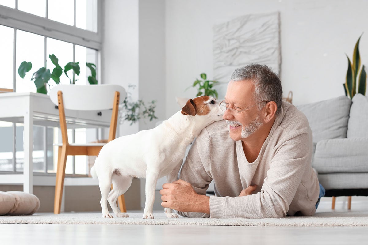 How To Select The Best Pet-Friendly Assisted Living Community In Fond Du Lac, WI For Your Loved One